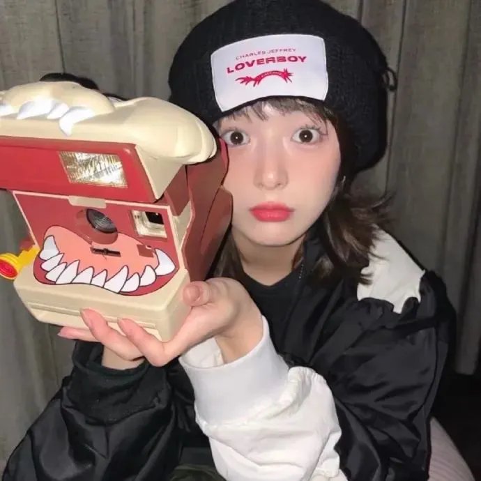 荒村公寓